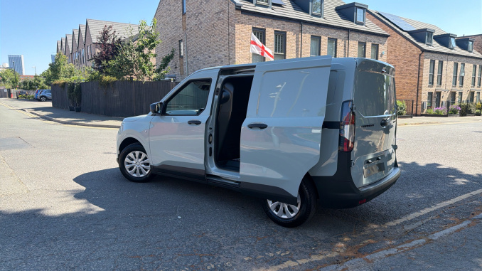 Ford Transit Courier Petrol 1.0 EcoBoost 125ps Trend Van Auto - Image 31